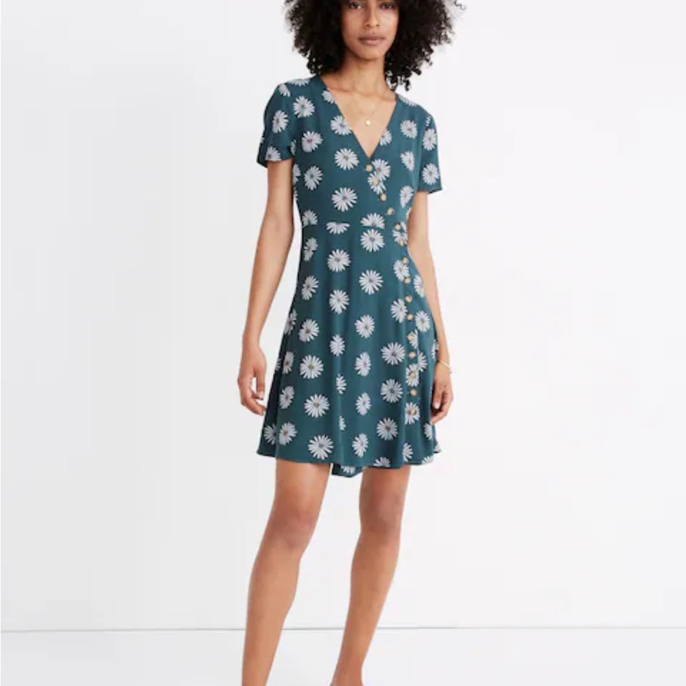 Madewell Button Wrap Mini Dress in Daisy Daydream Size 6